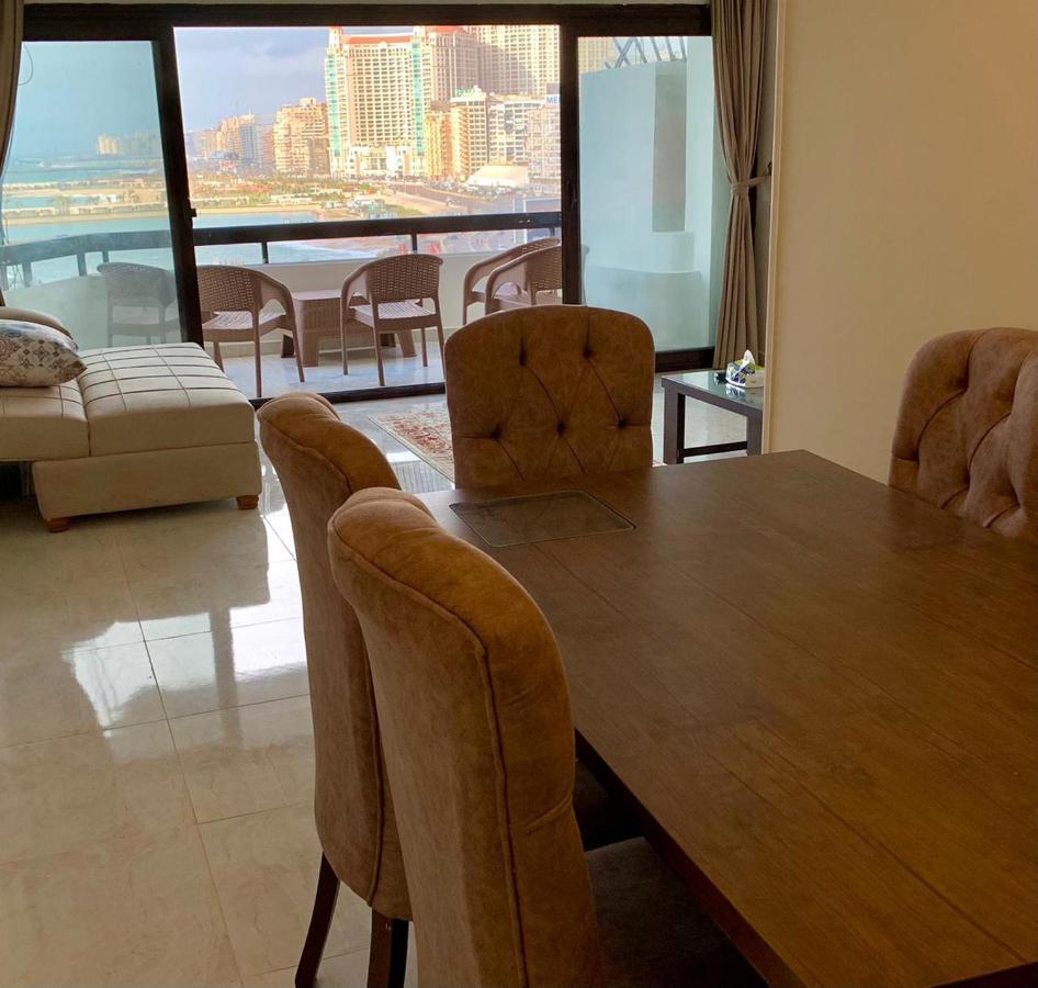 Luxury Gleem 2 Direct Sea View Apartment *