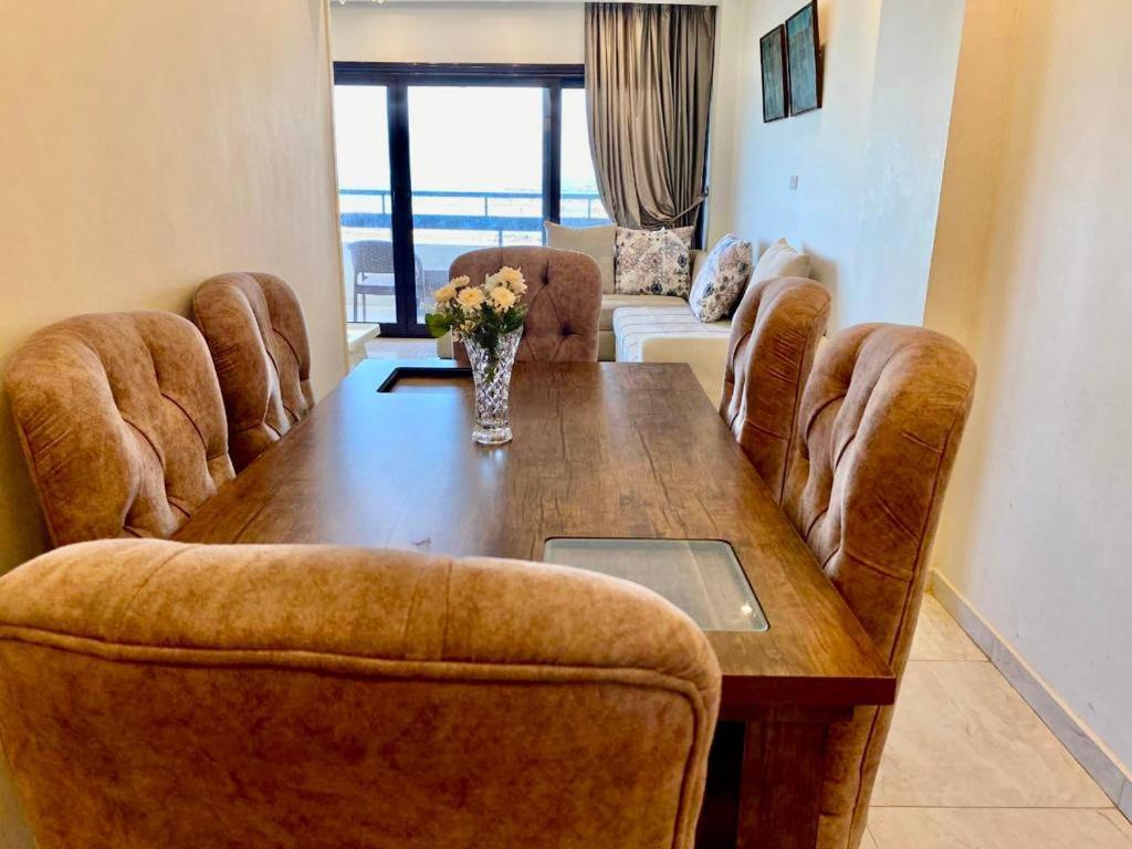 Luxury Gleem 2 Direct Sea View *