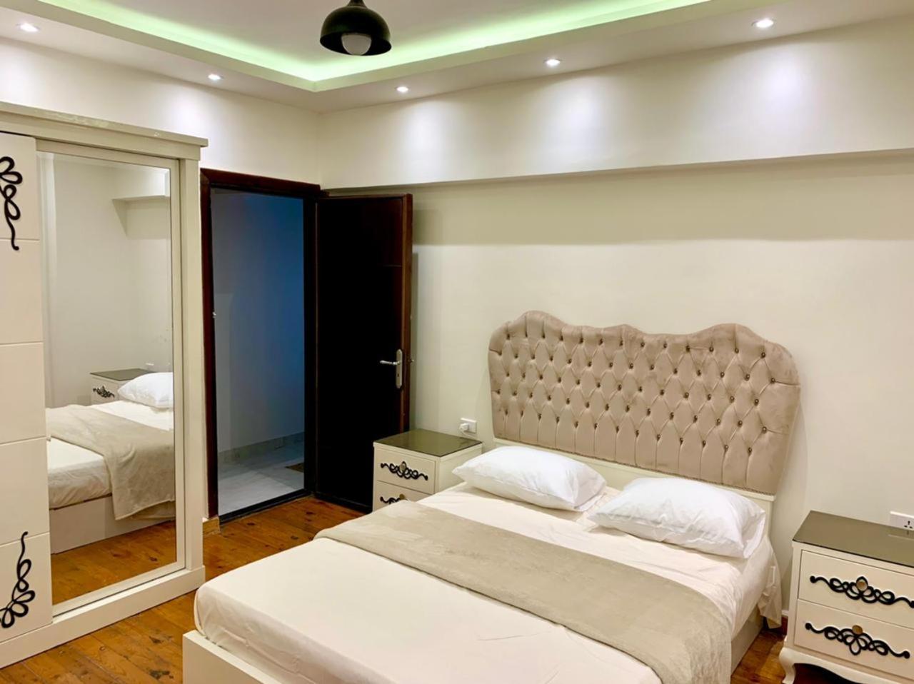 Luxury Gleem 2 Direct Sea View *