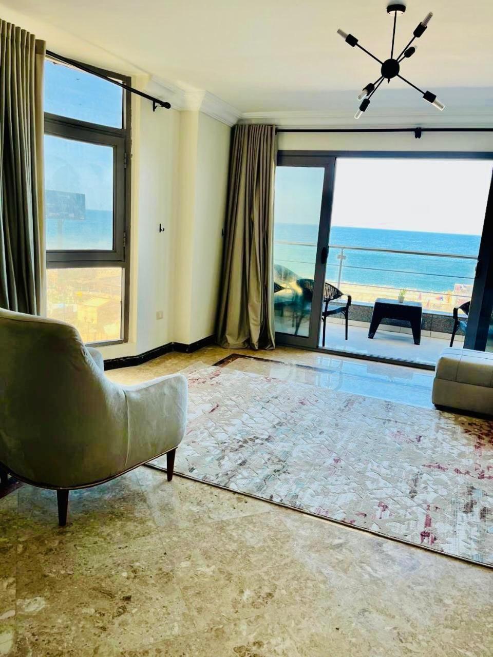 Luxury Gleem 2 Direct Sea View Apartment *