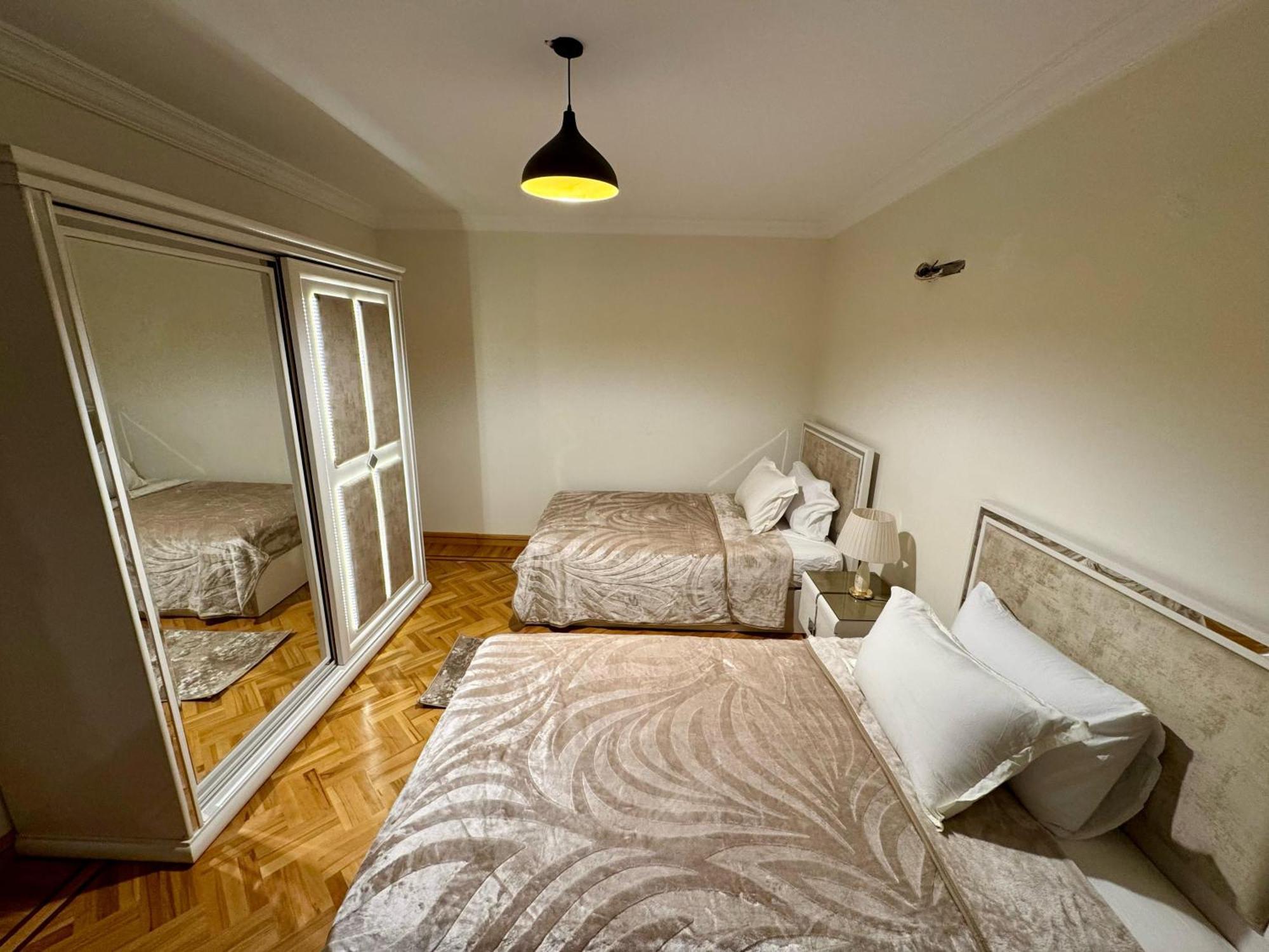 Luxury Gleem 2 Direct Sea View Apartment