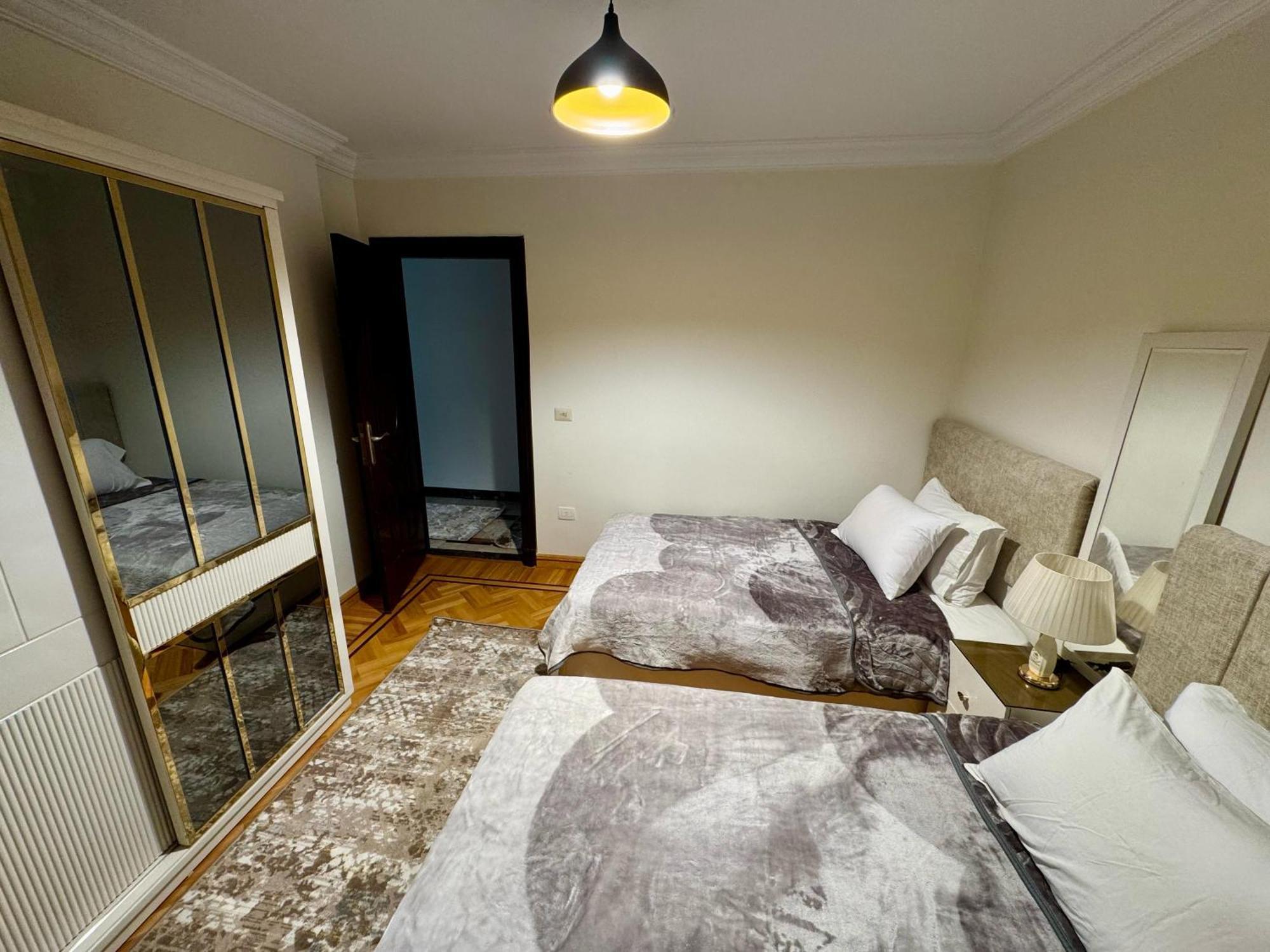 Luxury Gleem 2 Direct Sea View Apartment *