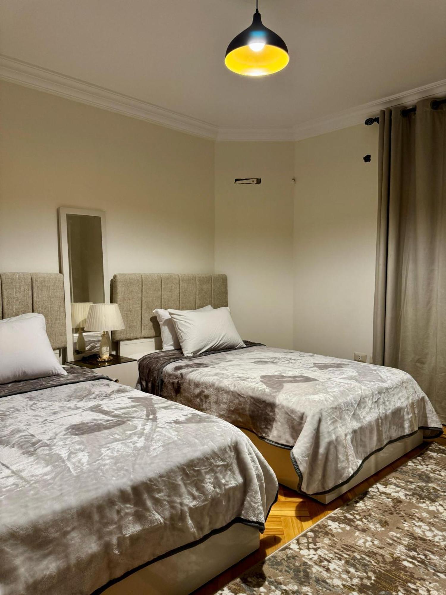 Luxury Gleem 2 Direct Sea View