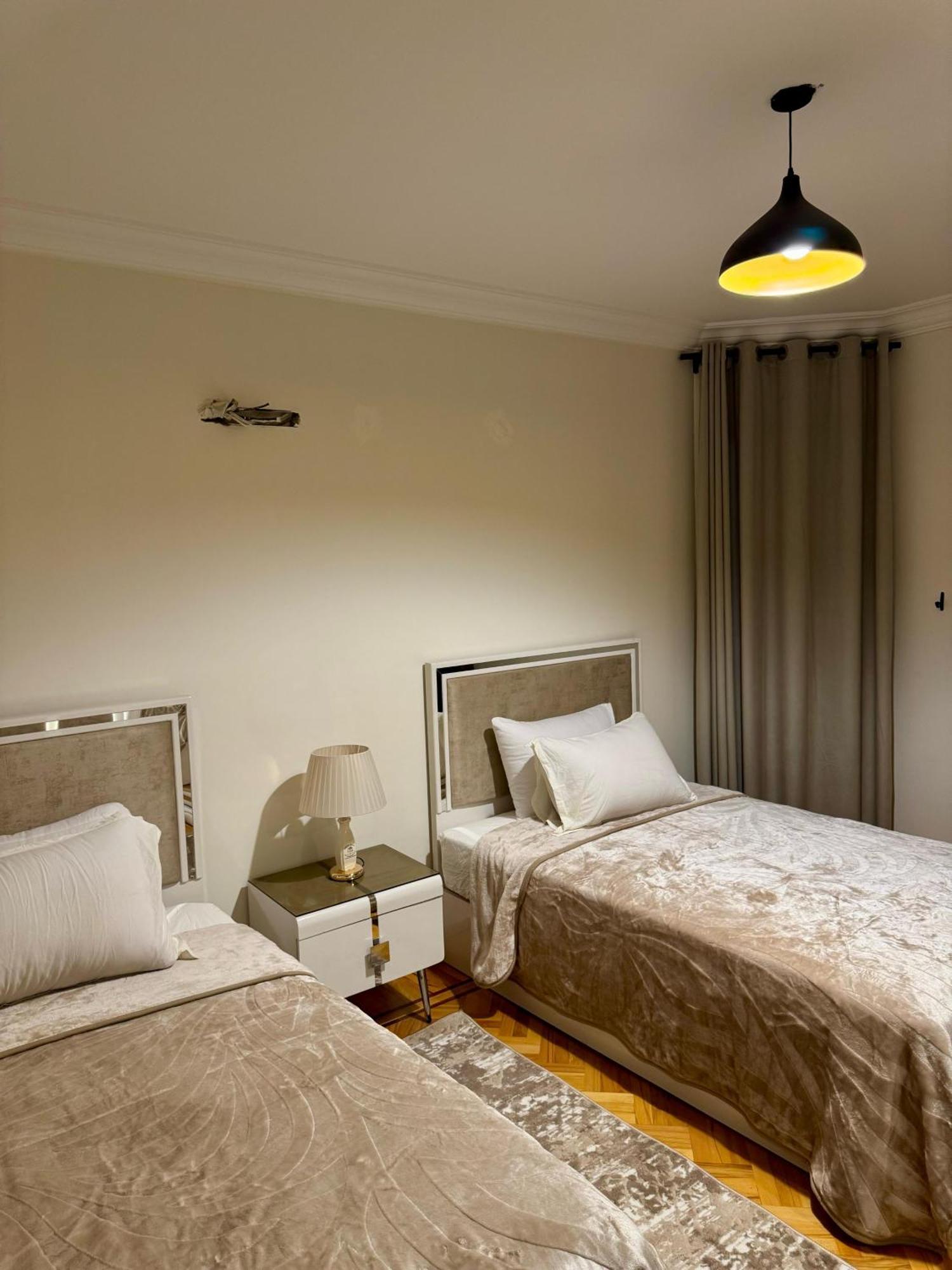 Luxury Gleem 2 Direct Sea View Apartment *